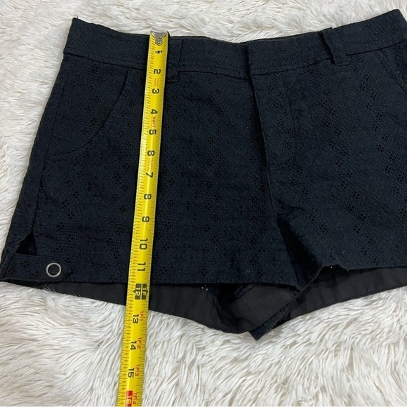 Free People Black Eyelet Lace Button Up Black shorts size 6 - Picture 4 of 13